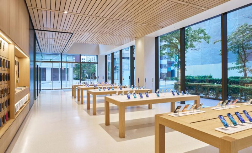 Here’s how Apple Stores are combating iPhone 17 scratches