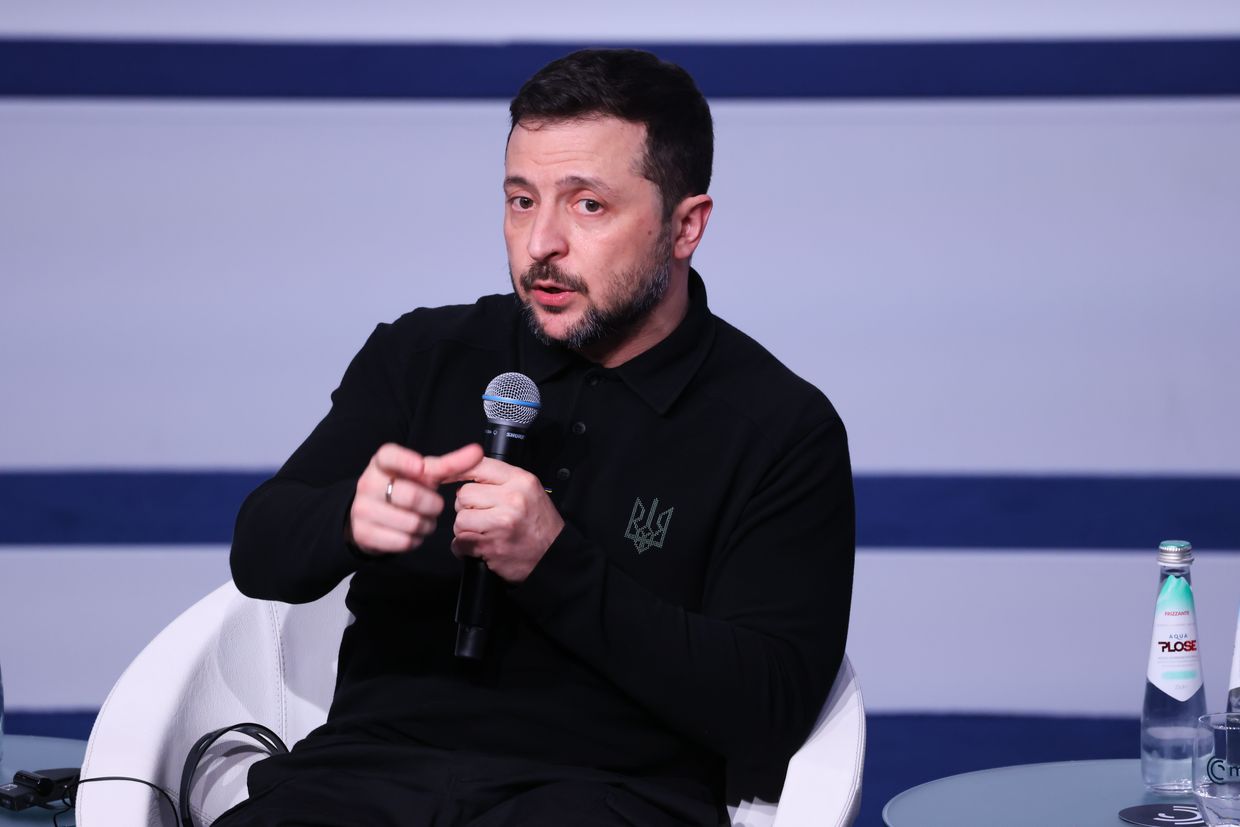 Zelensky calls for closing Baltic Sea for Russia over drone incursions