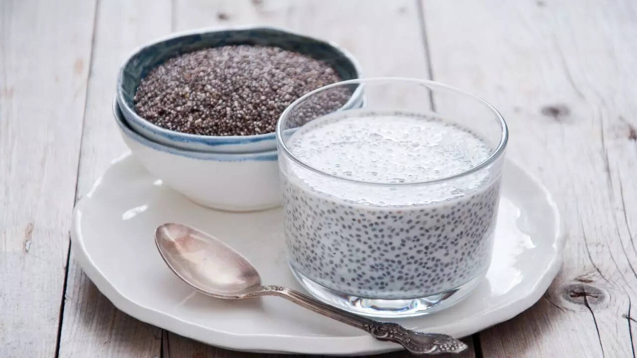 Chia-yogurt supercombo