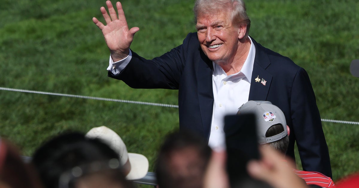 Trump confident ahead of Monday showdown, says Democrats’ position makes shutdown likely: “I just don’t know how we’re going to solve this issue”