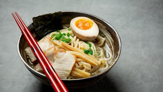 Your favourite comfort food can shorten your lifespan!(Freepik)