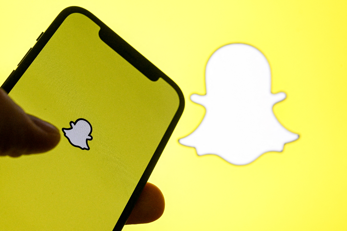 Snapchat caps free Memory storage, launches paid storage plans