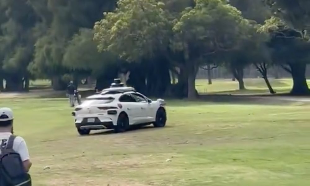 Waymo responds to shocking video that would have gotten Tesla FSD crucified